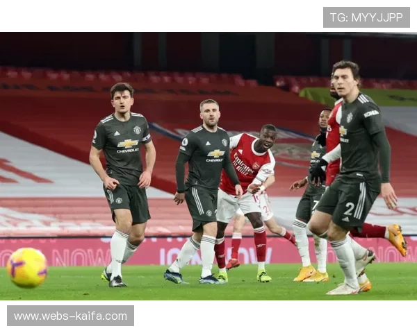 诺伊尔出击失误瞬间,马丁内利锁定胜局推射空门